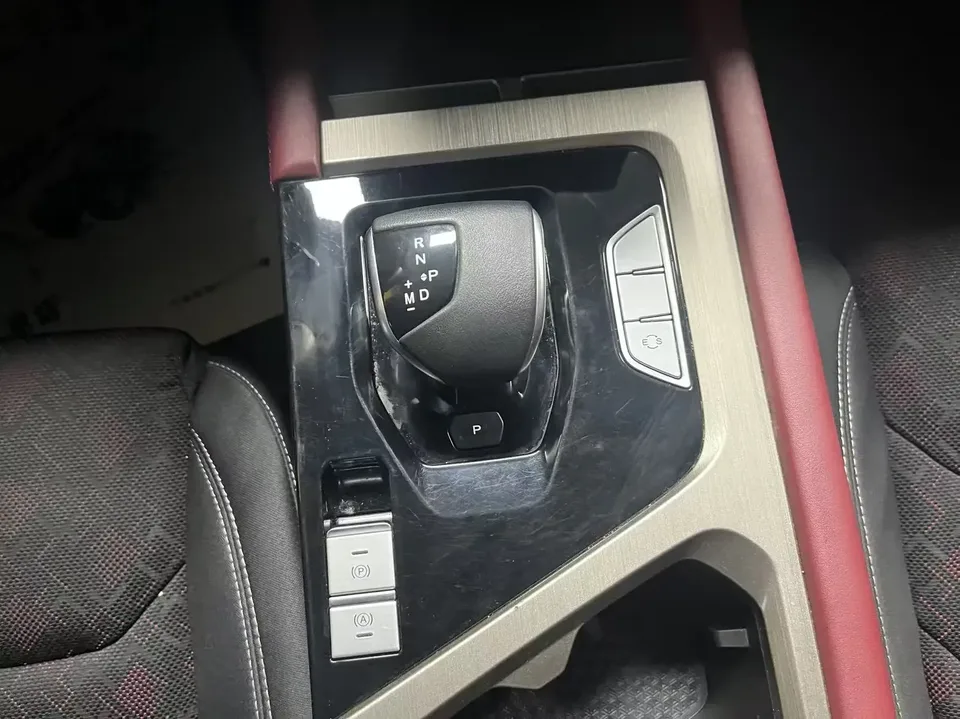 Jetour Jietu X70 Jietu X70 2023 1.5T DCT Beyond PRO 5 Seaters 2024 — thumbnail 4