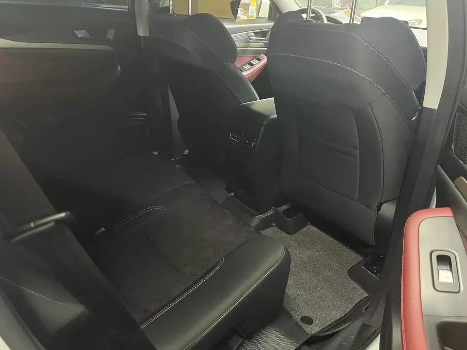 Jetour Jietu X70 Jietu X70 2023 1.5T DCT Beyond PRO 5 Seaters 2024 — thumbnail 5
