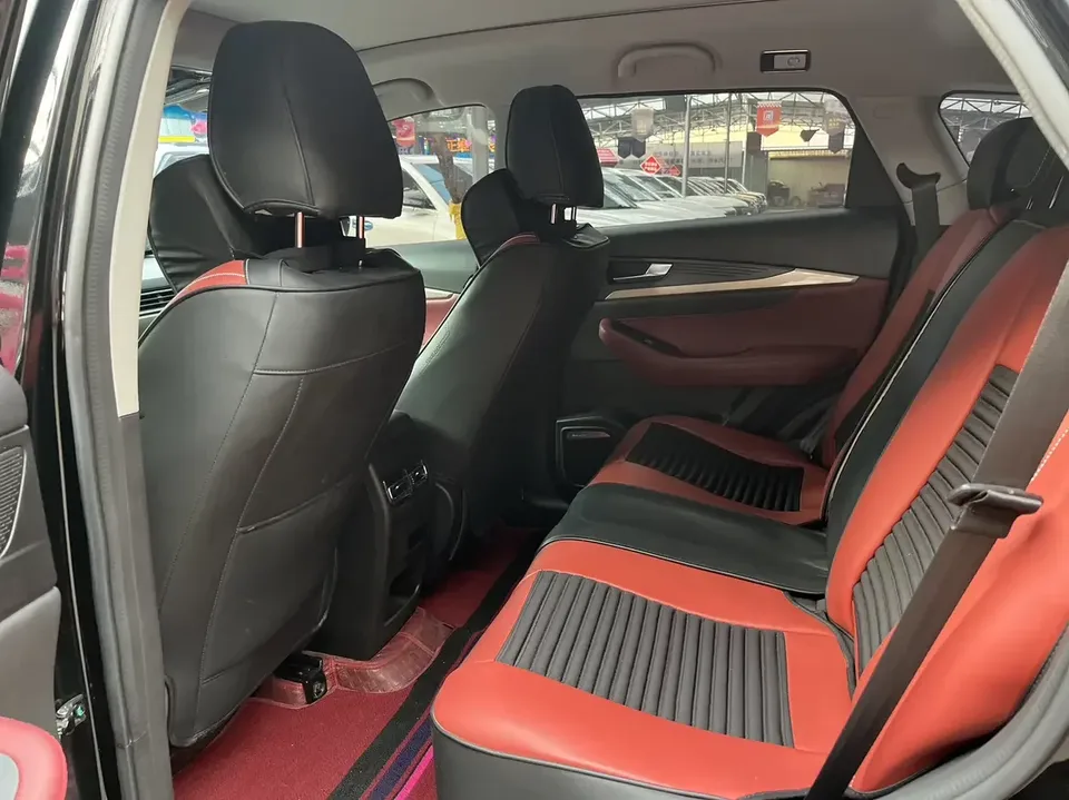 Jetour Jietu X70 Jietu X70 2023 1.5T DCT Beyond PRO 5 Seaters 2023 — thumbnail 3