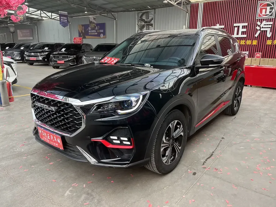 Jetour Jietu X70 Jietu X70 2023 1.5T DCT Beyond PRO 5 Seaters 2023 — photo 1, buy with delivery to Moscow