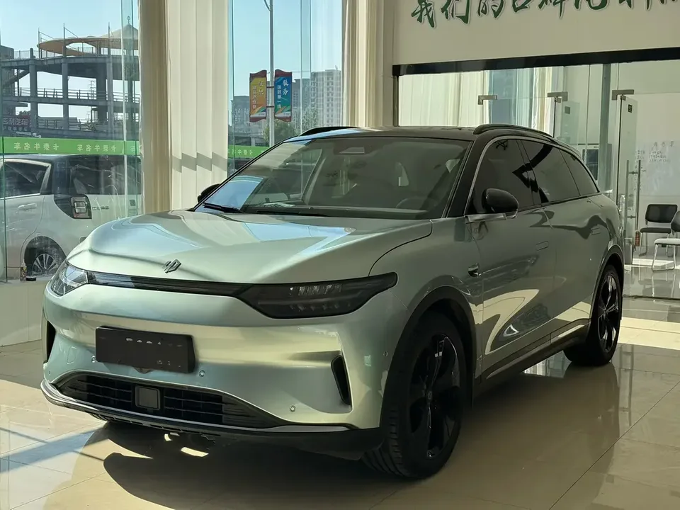 Leapmotor Zero running C11 Zero running C11 2021 Performance Edition 2022 — фото 1, купить с доставкой в Москву