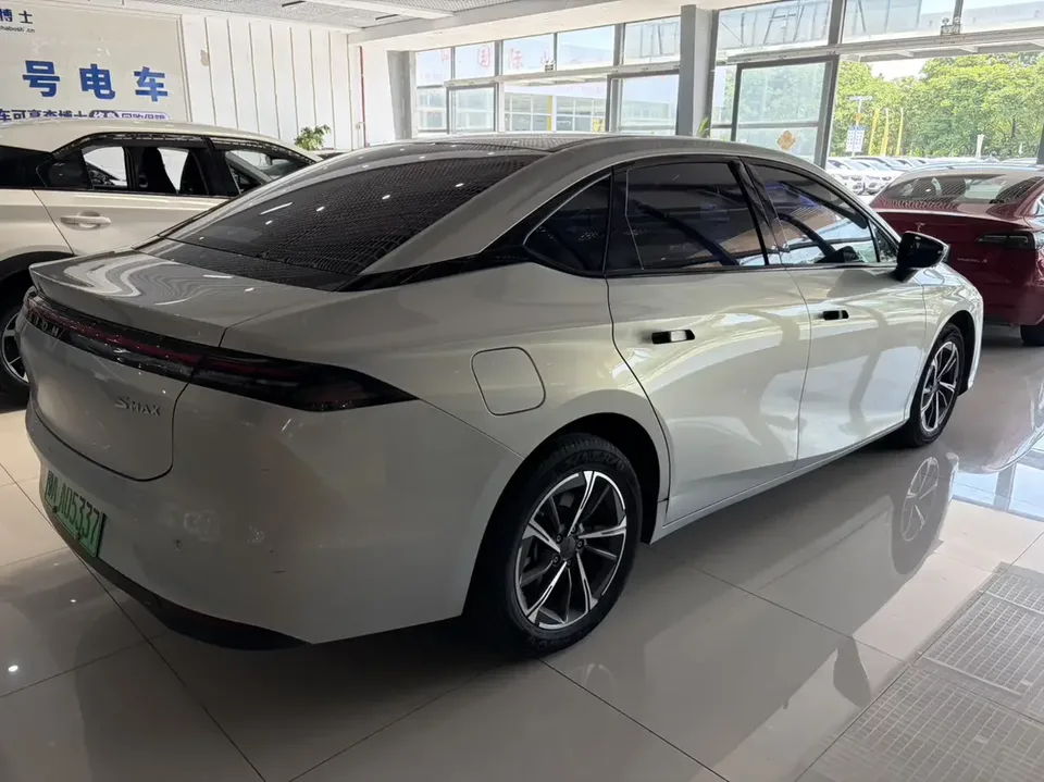 AION S AIONS 2024 MAX 70 Star Edition Lithium Iron Phosphate 2024 — thumbnail 2