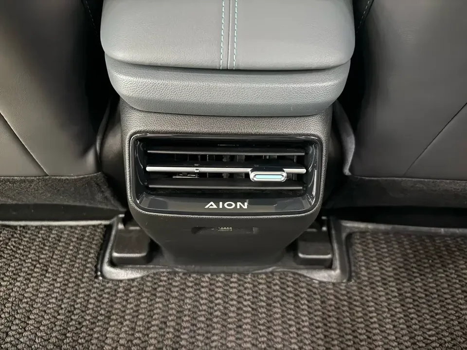 AION Y AION Y 2022 PLUS 70 Smart Edition 2023 — thumbnail 3