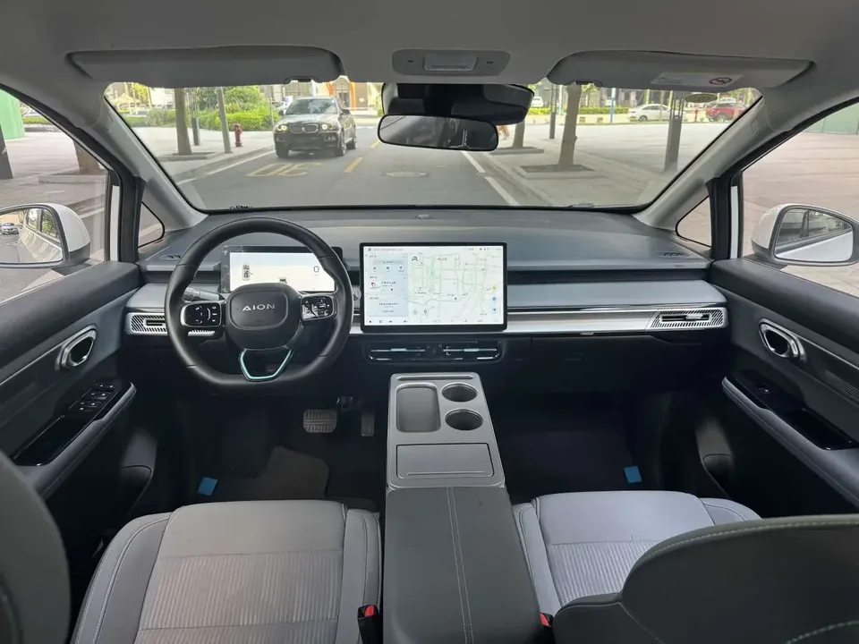 AION Y AION Y 2025 Plus 510 Enjoy Edition 58.4kWh 2025 — thumbnail 3