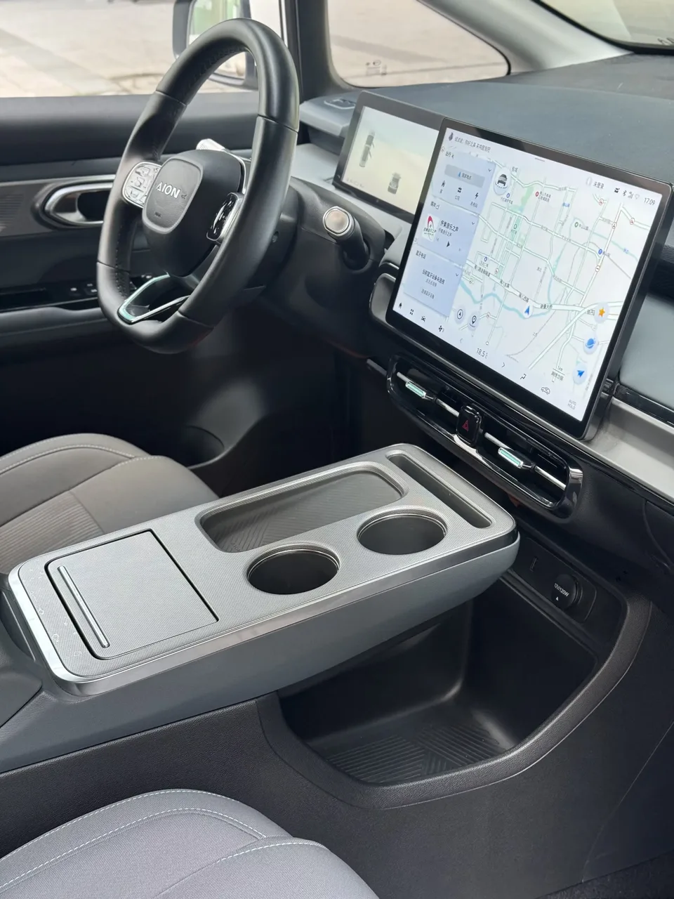 AION Y AION Y 2025 Plus 510 Enjoy Edition 58.4kWh 2025 — thumbnail 4