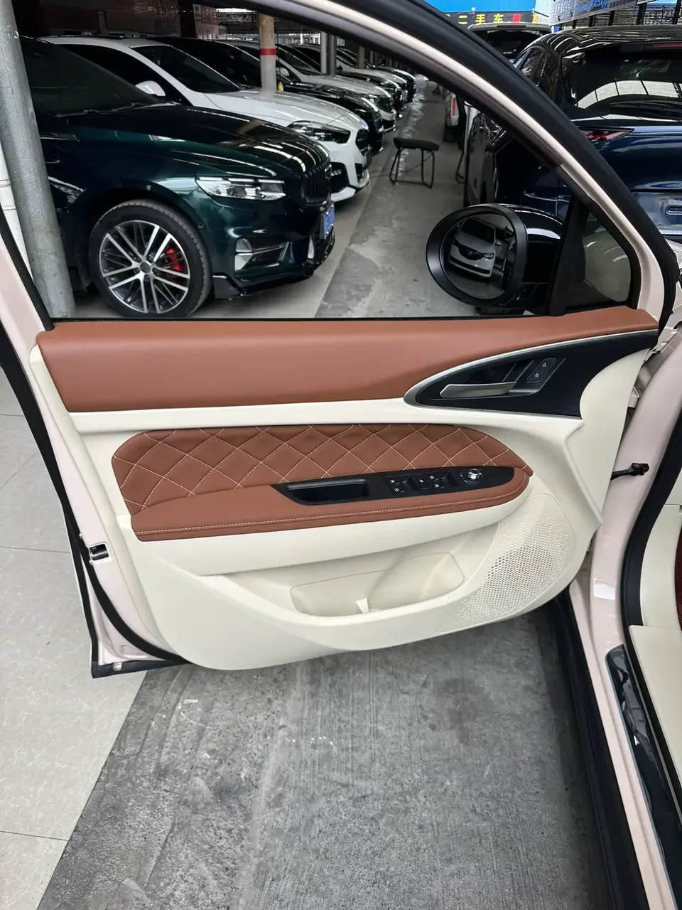 ORA Euler good cat Euler good cat 2023 401km standard endurance luxury lithium iron phosphate 2023 — thumbnail 3
