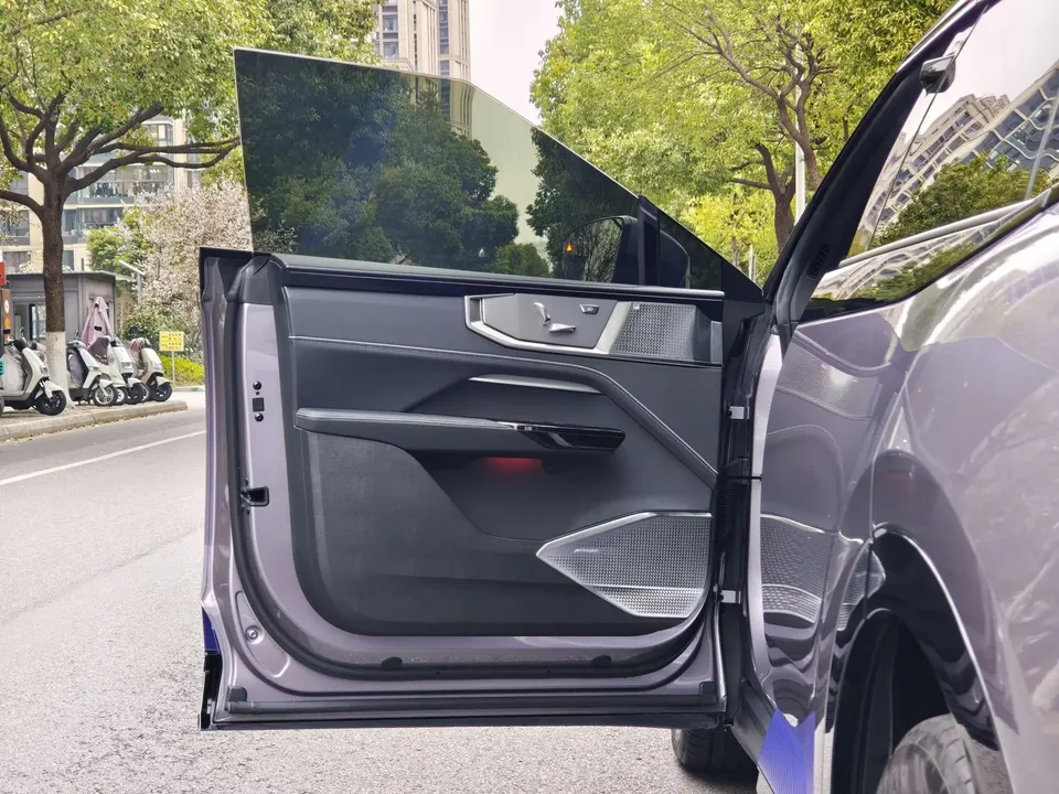 HiPhi Y HiPhi Y 2023 560km Pioneer Edition 2024 — thumbnail 4
