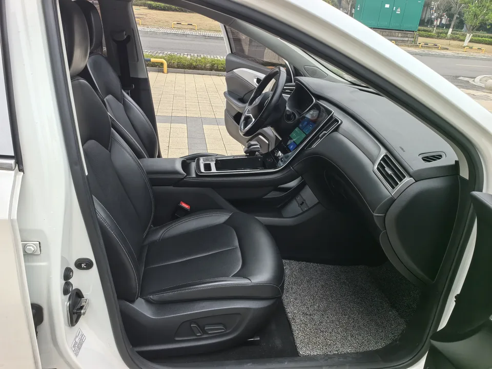 Rising Auto Feifan ER6 Feifan ER6 2021 620km 2022 — миниатюра 3