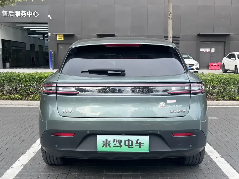 AITO M5 Wenjie M5 2022 Pure electric four-wheel drive performance version 2022 — thumbnail 2