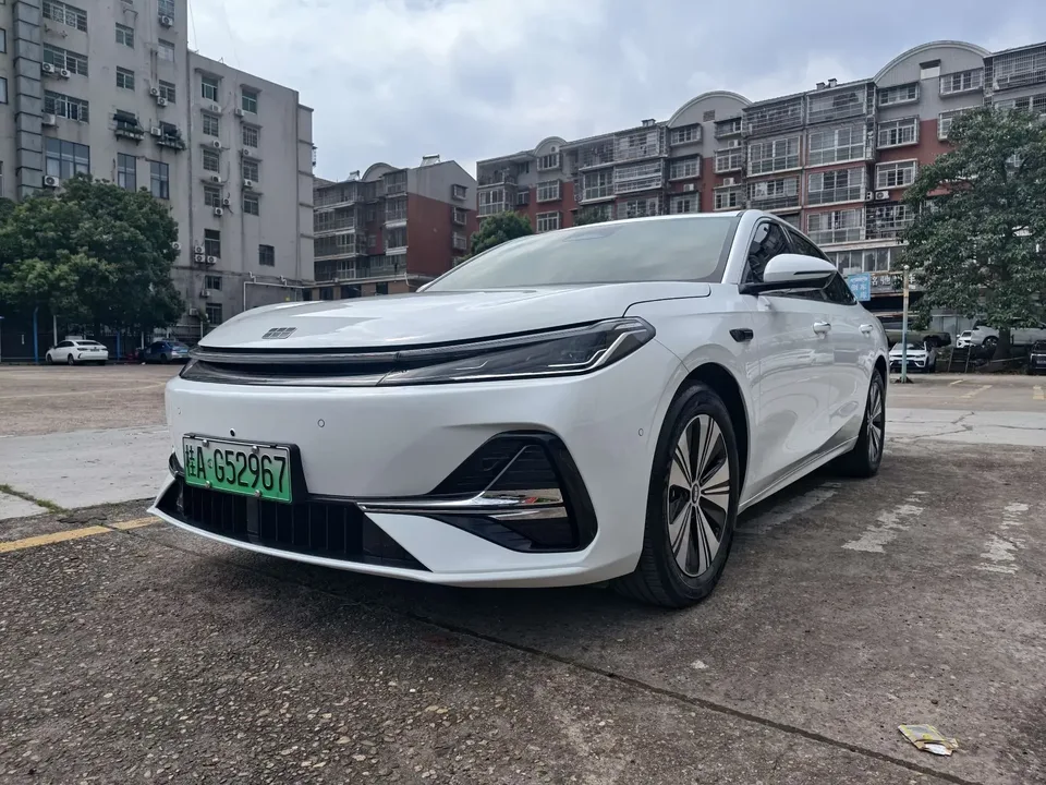 Geely Galaxy A7 EM Galaxy A7 EM 2025 150km Explorer+ 2025 — photo 1, buy with delivery to Moscow