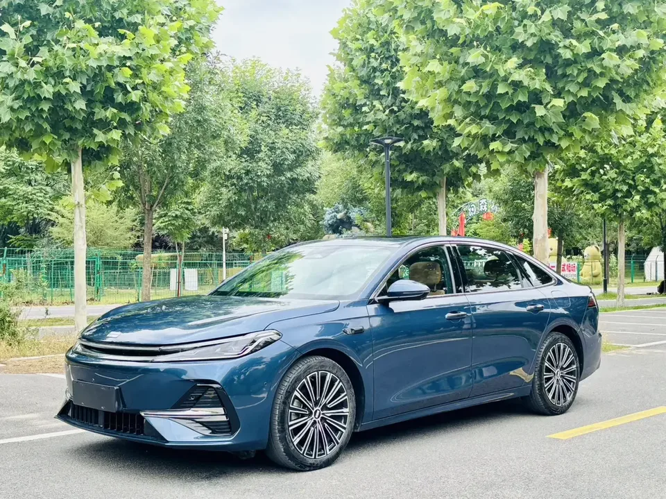 Geely Galaxy A7 EM Galaxy A7 EM 2025 150km Starship Edition 2025 — photo 1, buy with delivery to Moscow