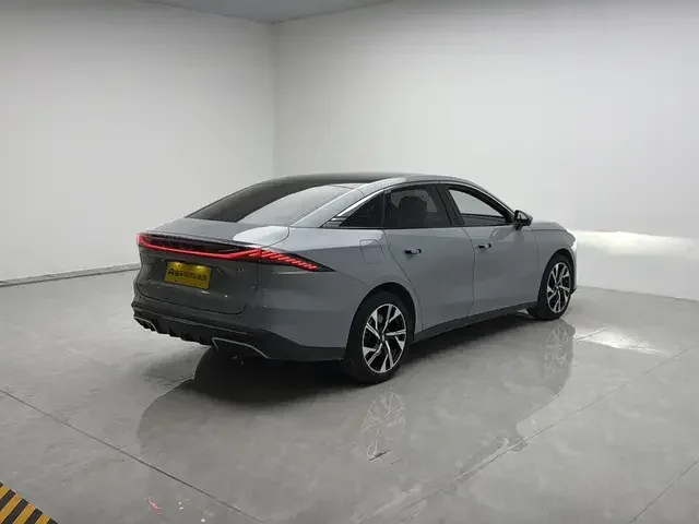 Geely Galaxy L6 Galaxy L6 2023 1.5T DHT 125km Starship 2024 — thumbnail 2