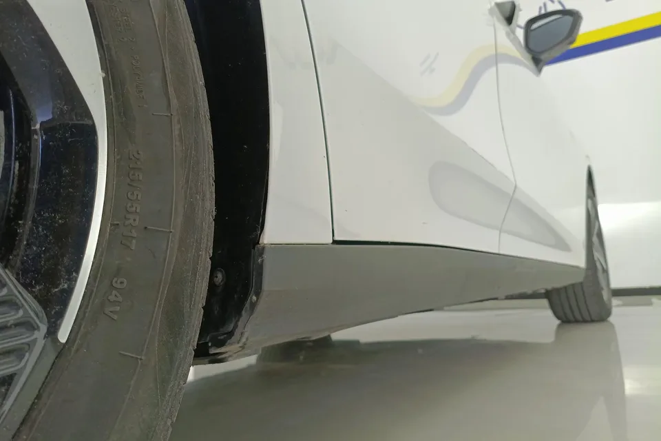 Geely Galaxy L6 Galaxy L6 2024 Longteng version 1.5T DHT 125km PLUS 2024 — миниатюра 3