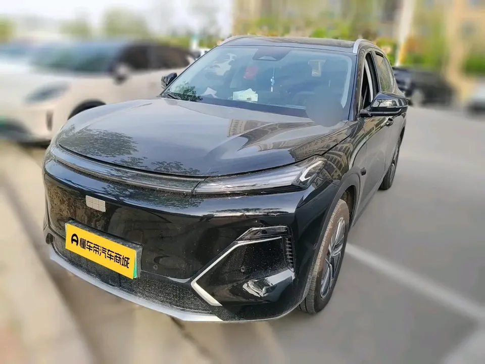 Geely Galaxy Starship 7 EM-i Galaxy Starship 7 EM-i 2026 135KM Navigator Edition 2025 — photo 1, buy with delivery to Moscow