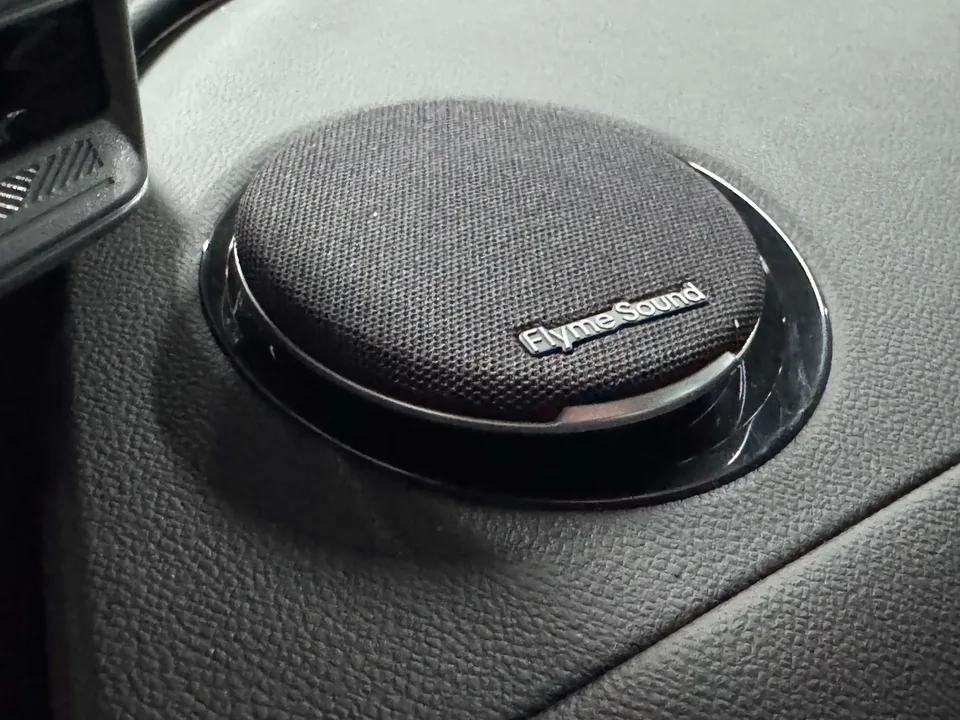 Geely Galaxy Star 8 PHEV Galaxy Star 8 PHEV 2025 60km EM-i Deluxe 2025 — thumbnail 3