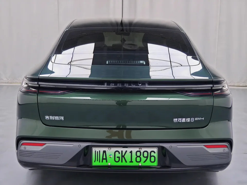 Geely Galaxy Star 8 PHEV Galaxy Star 8 PHEV 2025 130km EM-i Premium Edition 2025 — thumbnail 2