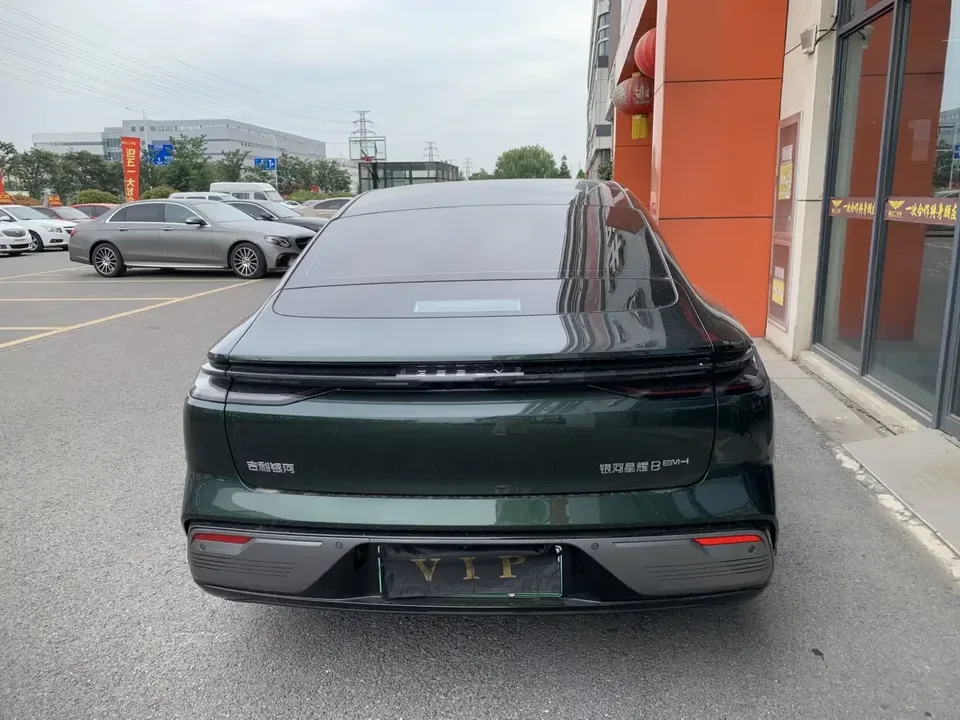 Geely Galaxy Star 8 PHEV Galaxy Star 8 PHEV 2025 130km EM-i Premium Edition 2025 — thumbnail 2