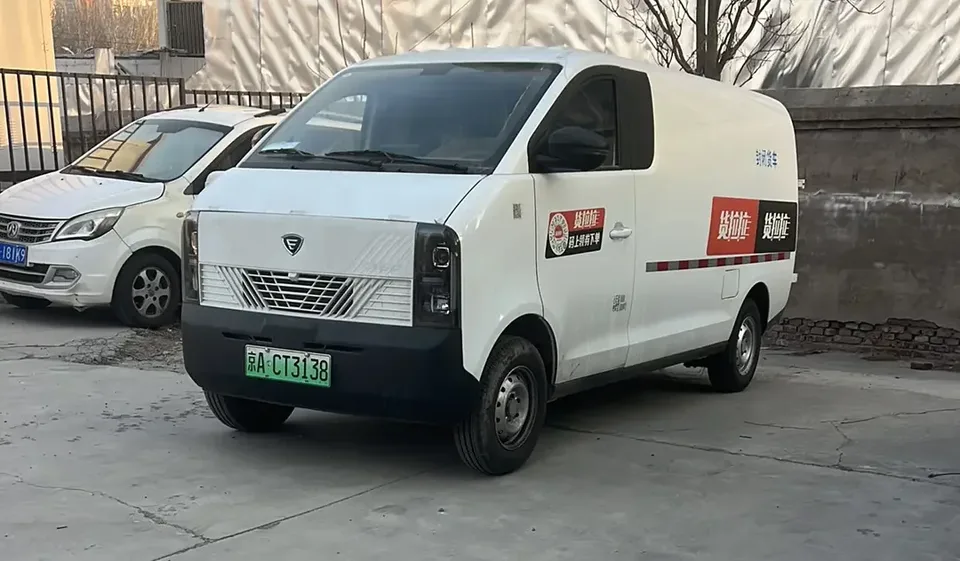 Jinhu EV48 Jinhu EV48 2023 Smart Edition 41.86kWh 2026 — photo 1, buy with delivery to Moscow