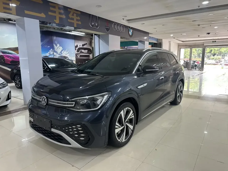 Volkswagen ID.6 Crozz ID.6 CROZZ 2022 Long-range PRO version 2022 — photo 1, buy with delivery to Moscow