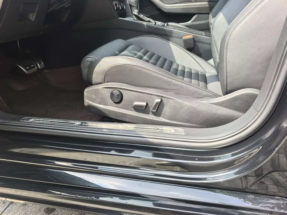 Volkswagen Magotan Magotan 2023 2 millionth anniversary edition 280TSI DSG comfort model 2025 — thumbnail 5