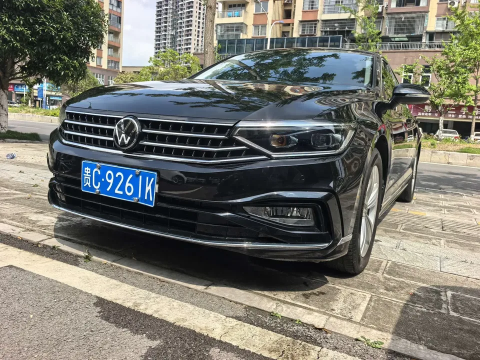 Volkswagen Magotan Magotan 2023 2 millionth anniversary edition 280TSI DSG comfort model 2025 — photo 1, buy with delivery to Moscow