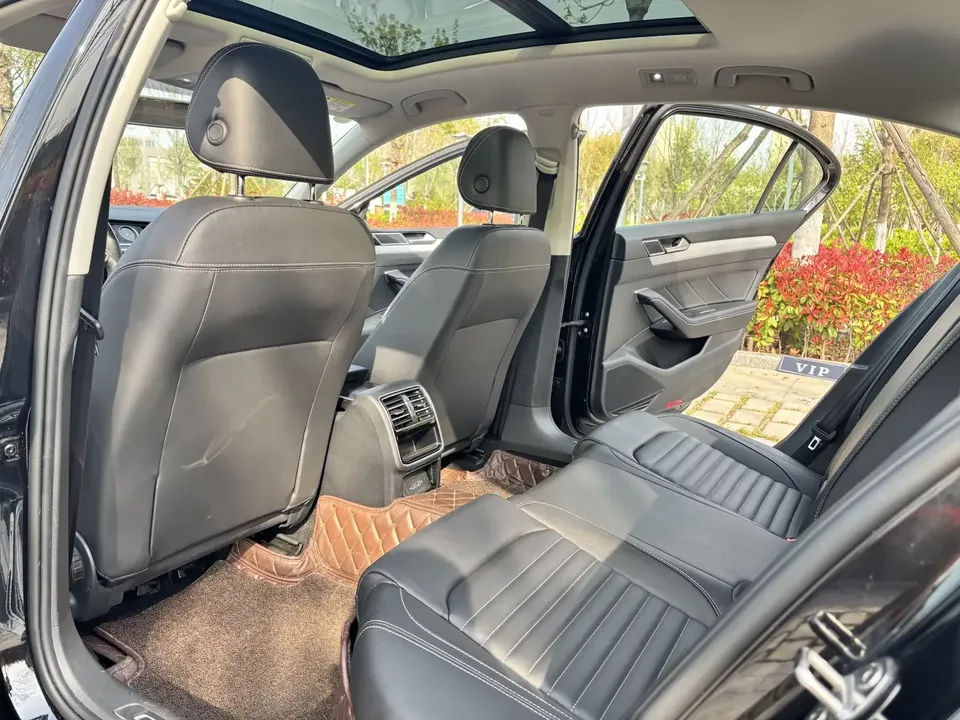 Volkswagen Magotan Magotan 2024 2 million units of 280TSI DSG Comfort Edition 2024 — thumbnail 3