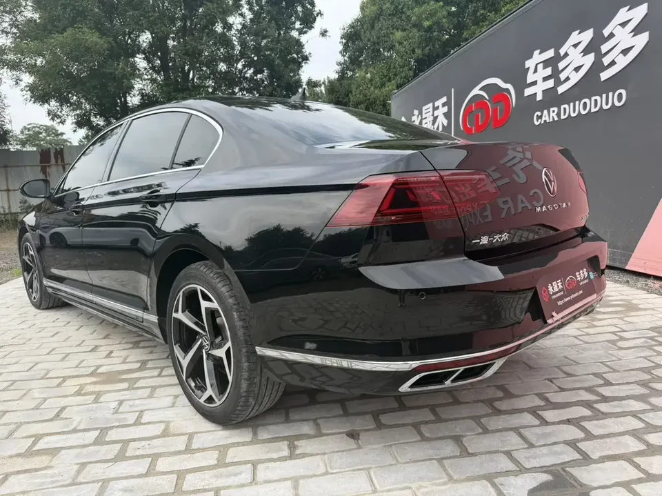 Volkswagen Magotan Magotan 2023 2 millionth anniversary edition 280TSI DSG leading model 2023 — thumbnail 2