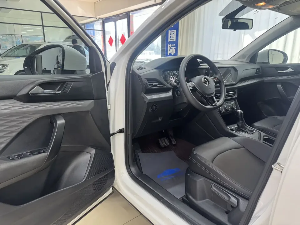 Volkswagen Tharu tuyue 2022 280TSI 2WD Fashion Edition 2022 — thumbnail 5