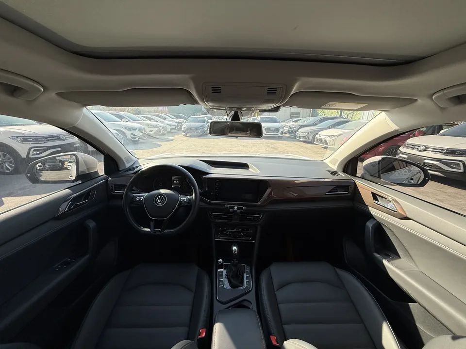 Volkswagen Tharu tuyue 2021 280TSI 2WD Luxury Edition PLUS 2022 — thumbnail 3