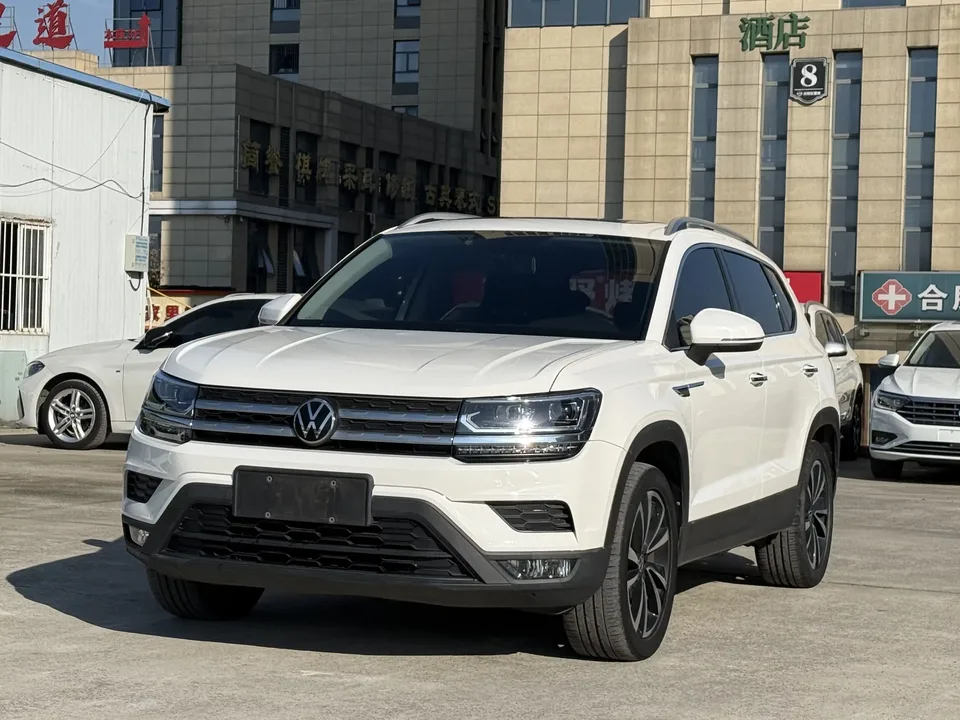 Volkswagen Tharu tuyue 2021 280TSI 2WD Luxury Edition PLUS 2022 — photo 1, buy with delivery to Moscow
