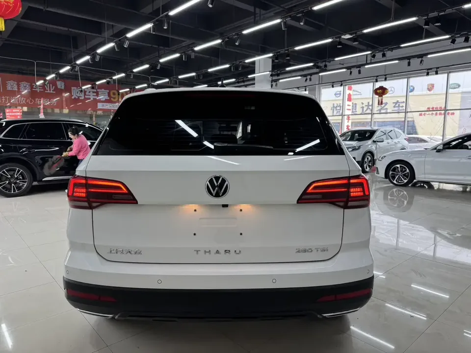 Volkswagen Tharu tuyue 2022 280TSI 2WD Deluxe Edition 2022 — thumbnail 4