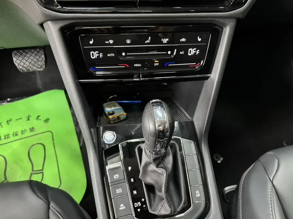 Volkswagen Tharu tuyue 2022 280TSI 2WD Deluxe Edition 2022 — thumbnail 5