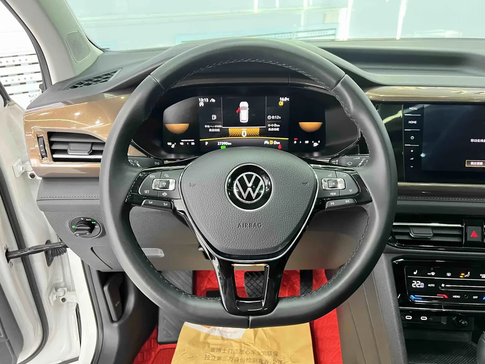 Volkswagen Tharu tuyue 2022 280TSI 2WD Deluxe Edition 2023 — thumbnail 4