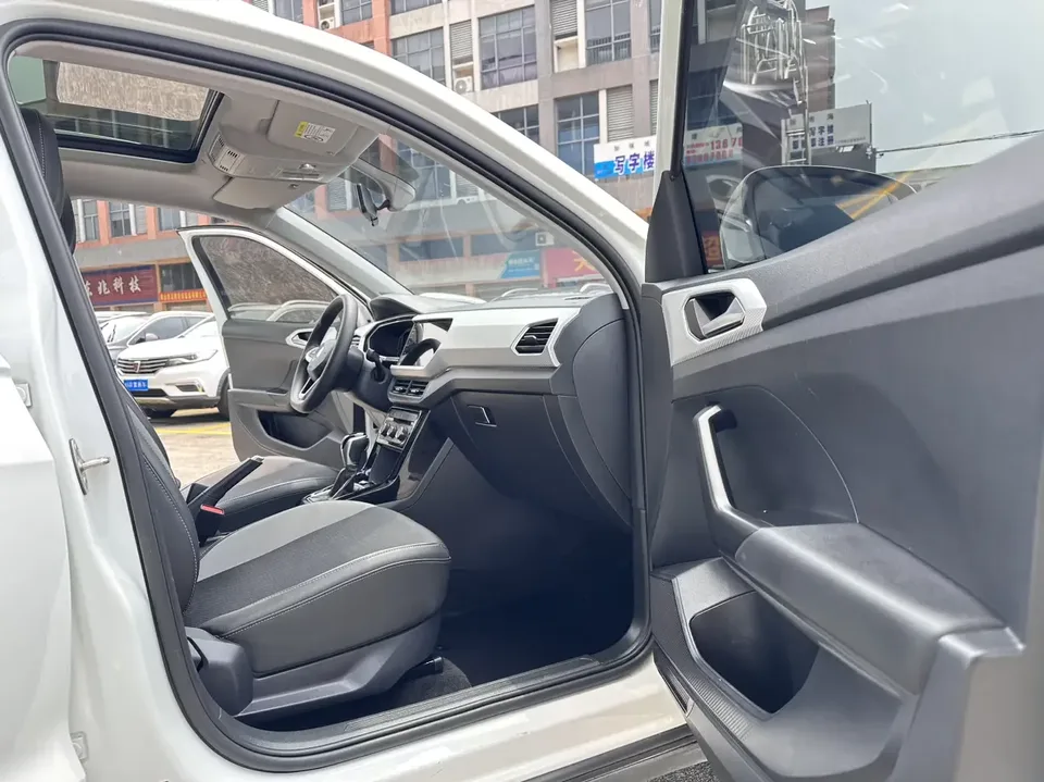 Volkswagen Explore the shadows Explore the shadows 2021 1.5L Automatic Joy-Link Edition 2023 — thumbnail 3