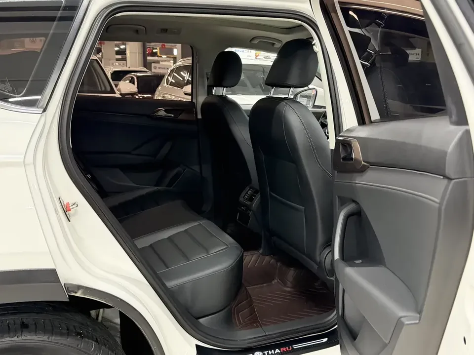 Volkswagen Tharu tuyue 2022 280TSI 2WD Deluxe Edition 2023 — thumbnail 4