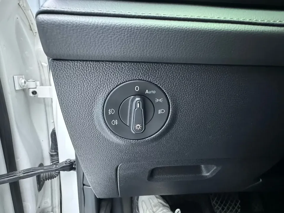 Volkswagen Tharu tuyue 2022 280TSI 2WD Deluxe Edition 2022 — thumbnail 5
