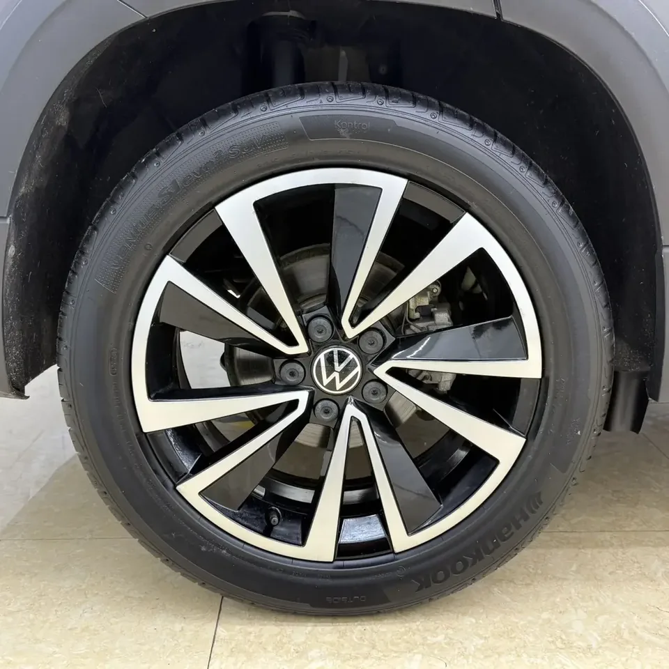 Volkswagen Tharu tuyue 2022 280TSI 2WD Deluxe Edition 2023 — thumbnail 4