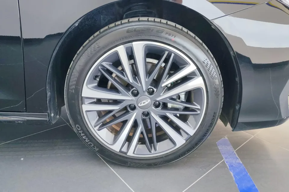 Chery Arrizo 8 Arrizo 8 2023 High-energy version 2.0T DCT 2024 — thumbnail 3