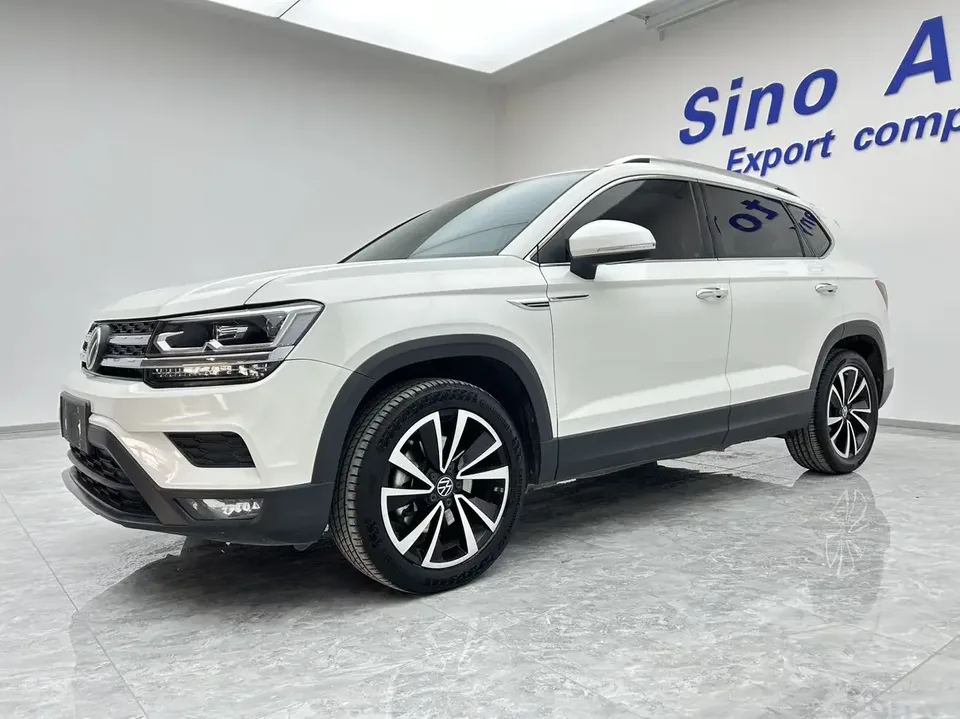 Volkswagen Tharu tuyue 2022 280TSI 2WD Deluxe Edition 2022 — photo 1, buy with delivery to Moscow