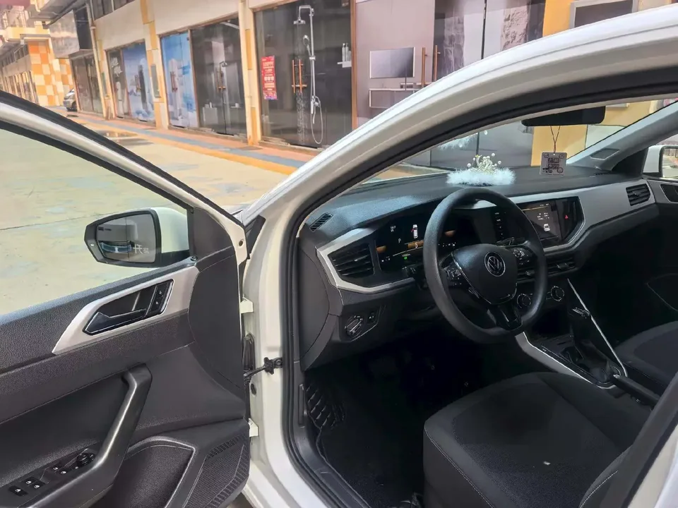Volkswagen Polo Polo 2021 Plus 1.5L Automatic LOHAS Edition 2023 — thumbnail 3