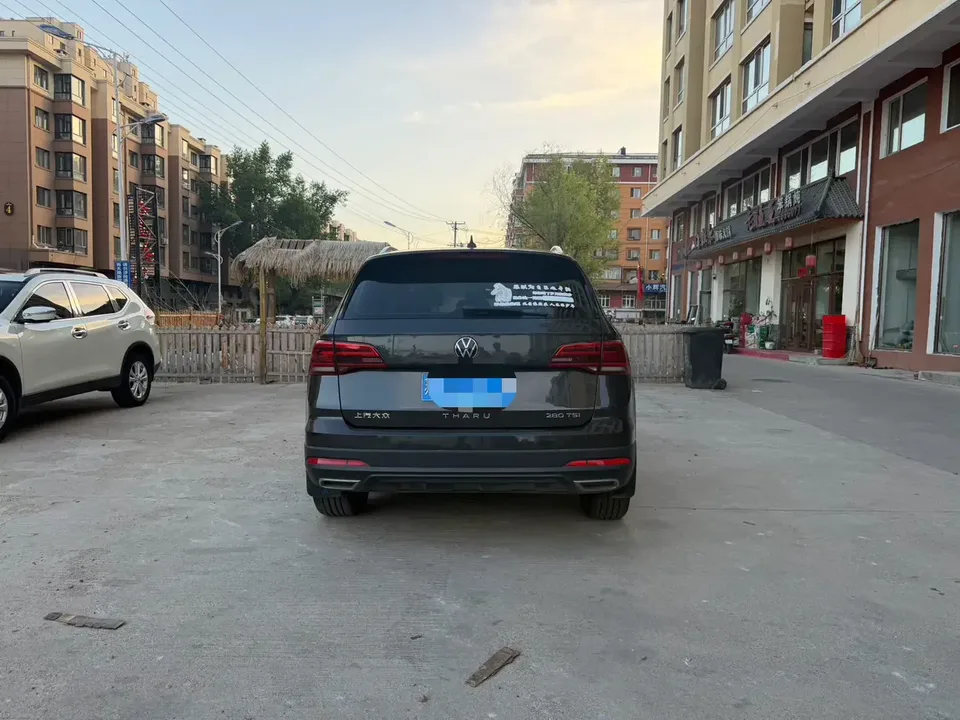 Volkswagen Tharu tuyue 2022 280TSI 2WD Deluxe Edition 2023 — thumbnail 2
