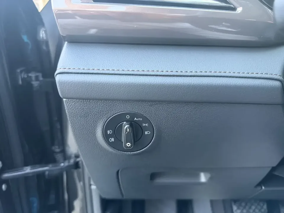 Volkswagen Tharu tuyue 2022 280TSI 2WD Deluxe Edition 2023 — thumbnail 4