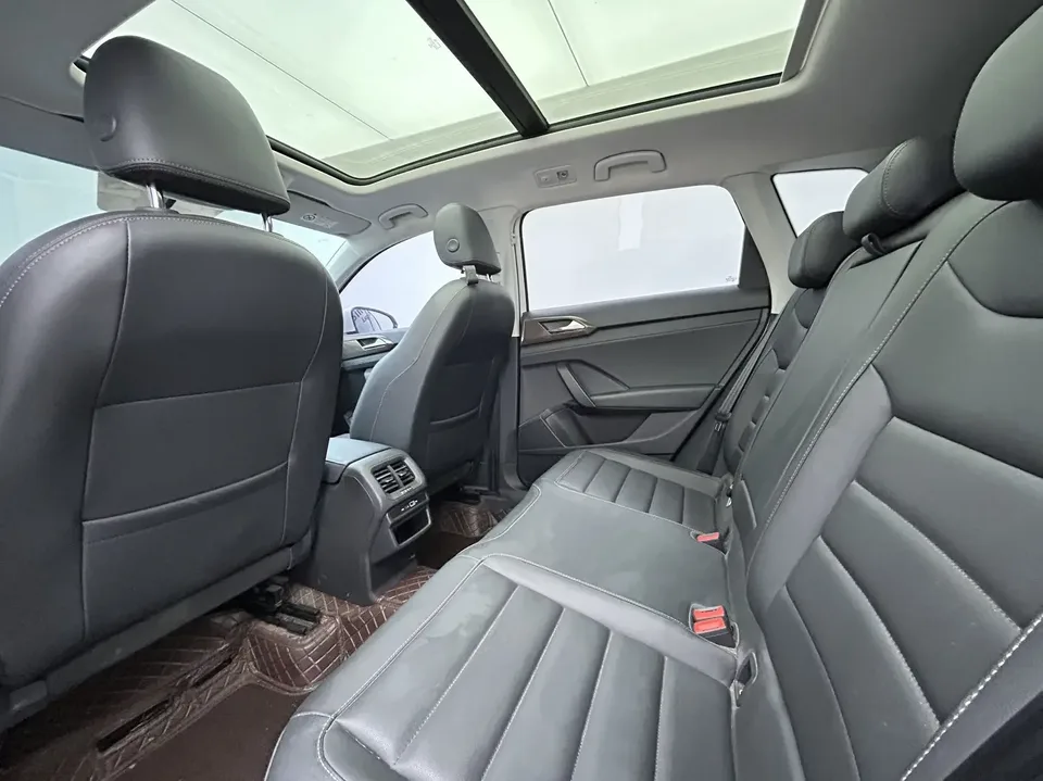 Volkswagen Tharu tuyue 2022 280TSI 2WD Comfort Edition 2022 — thumbnail 3