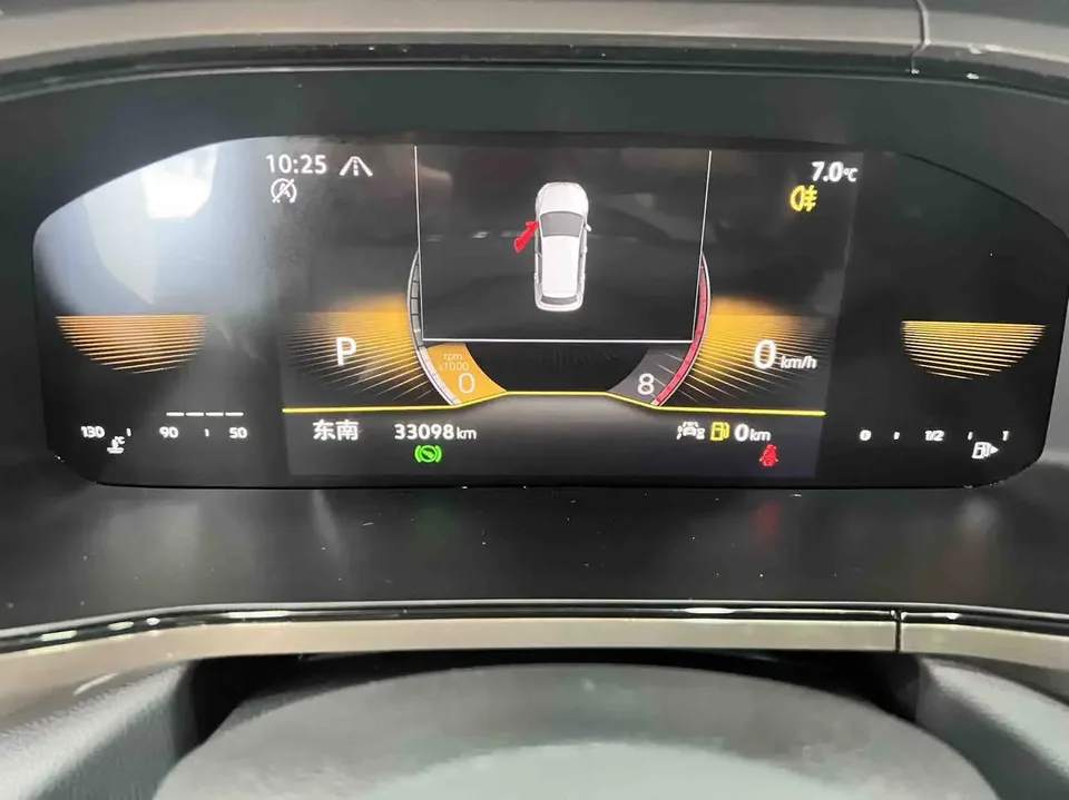Volkswagen Tharu tuyue 2022 280TSI 2WD Deluxe Edition 2022 — thumbnail 4