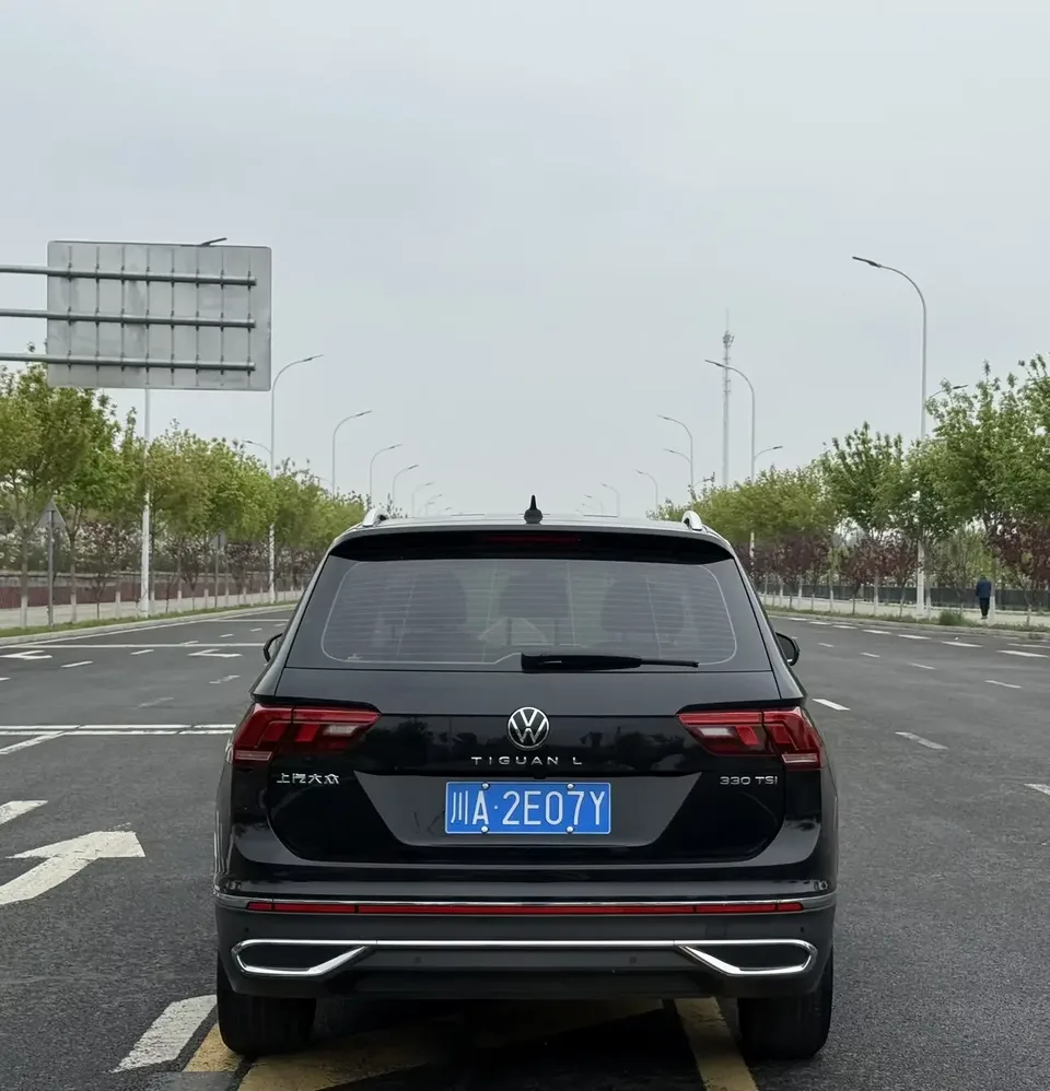 Volkswagen Tiguan L Tiguan L 2023 280TSI Limited Edition 2023 — thumbnail 2