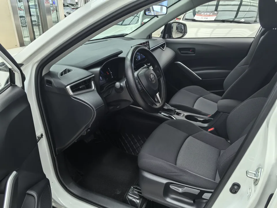 Toyota Frontlander Fenglanda 2024 2.0L CVT Elite Edition 2024 — миниатюра 3