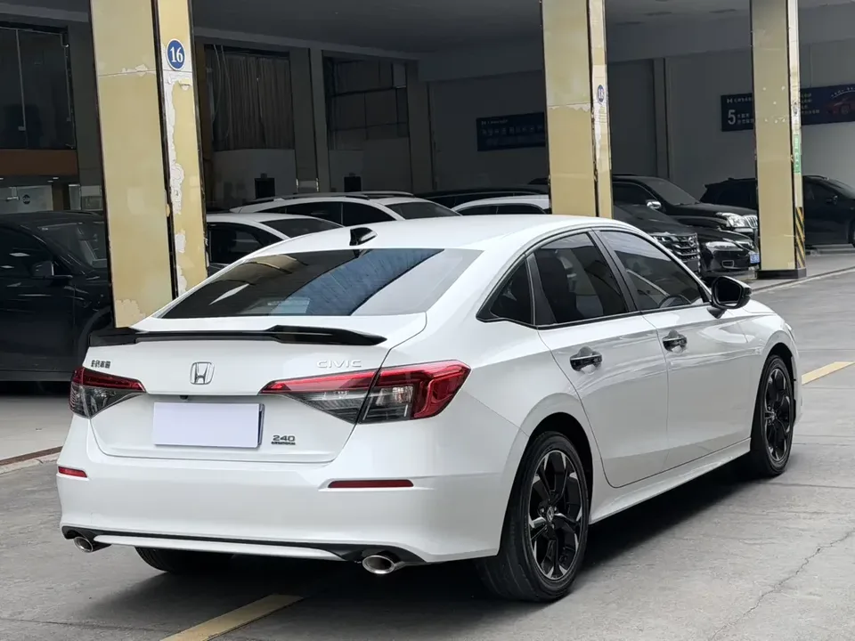 Honda CIVIC Civic 2022 240TURBO CVT Fuel Edition 2024 — thumbnail 5