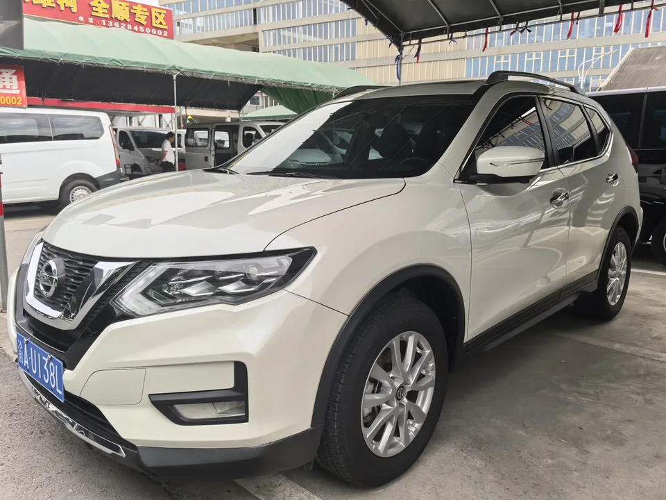 Nissan X-Trail Qijun 2022 2.0L 2WD Smart Link Premium Edition 2023 — фото 1, купить с доставкой в Москву