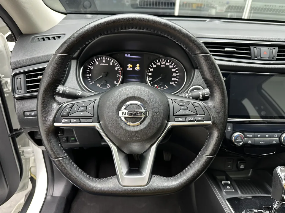 Nissan X-Trail Qijun 2022 Modified 2.0L 2WD Intelligent Connection Comfort Edition 2022 — thumbnail 5