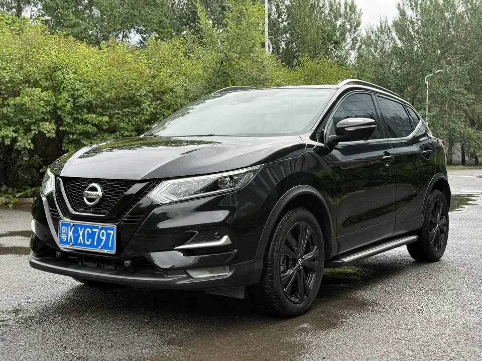 Nissan Qashqai Qashqai 2022 2.0L CVT XV Prem Happy Night Edition 2023 — photo 1, buy with delivery to Moscow